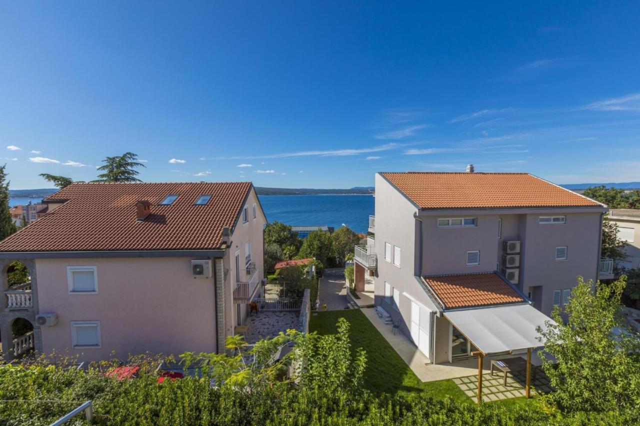 Blue Pearl Apartments Crikvenica Bagian luar foto
