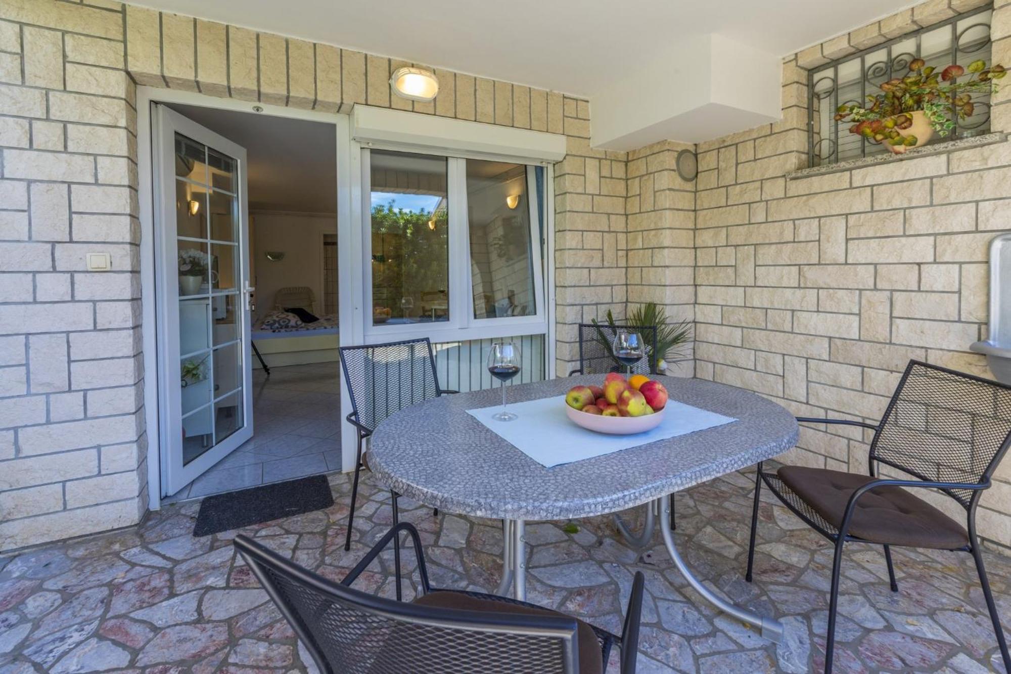 Blue Pearl Apartments Crikvenica Bagian luar foto