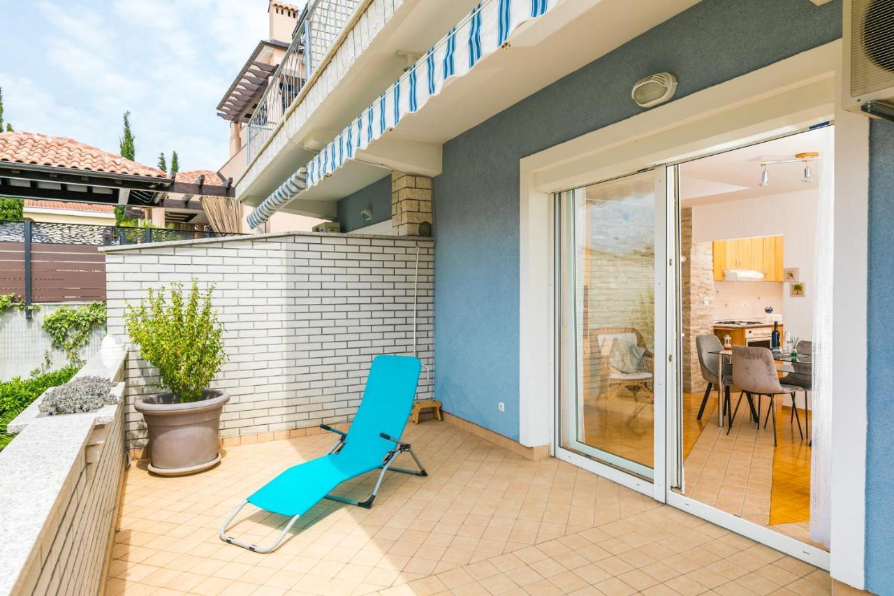 Blue Pearl Apartments Crikvenica Bagian luar foto