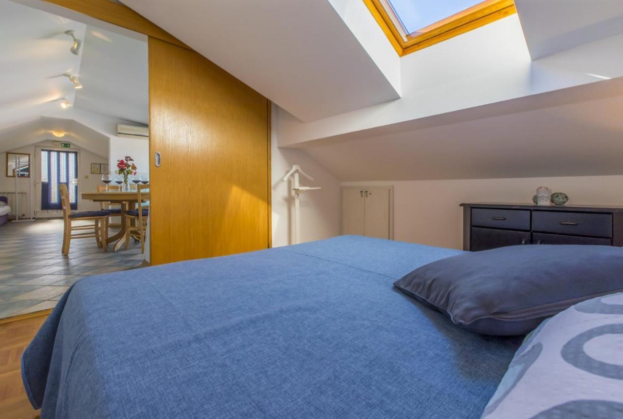 Blue Pearl Apartments Crikvenica Bagian luar foto