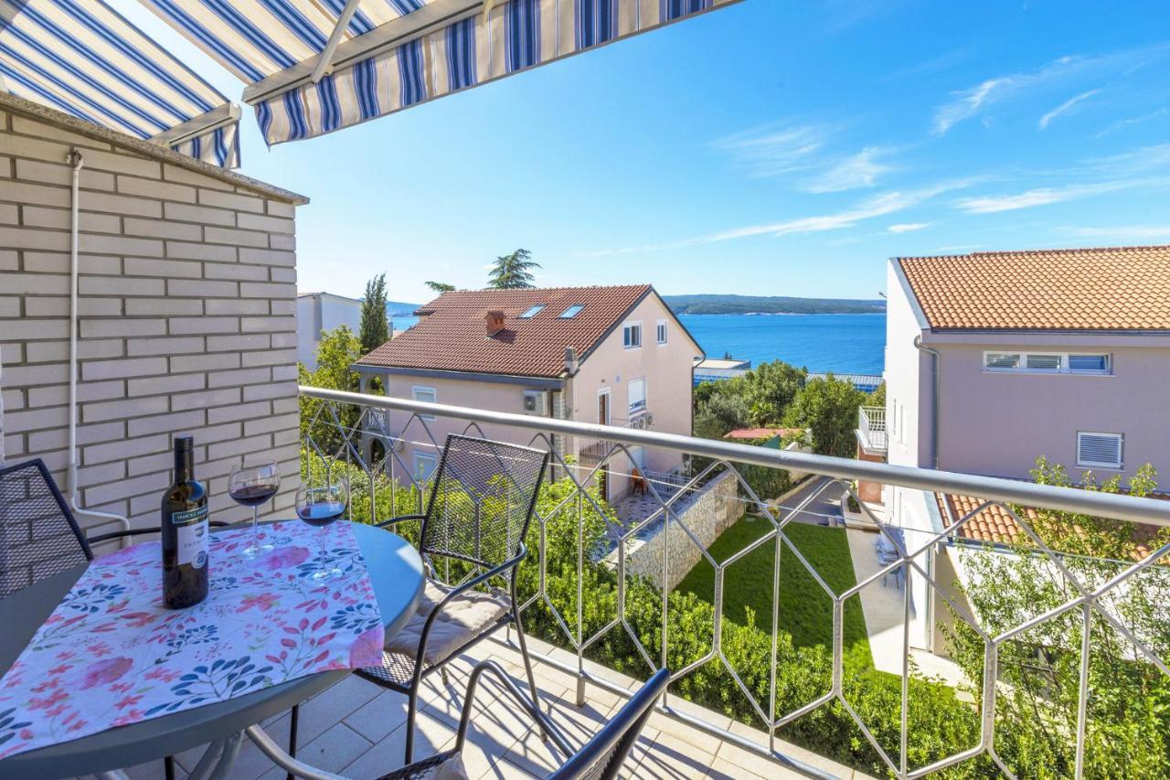 Blue Pearl Apartments Crikvenica Bagian luar foto
