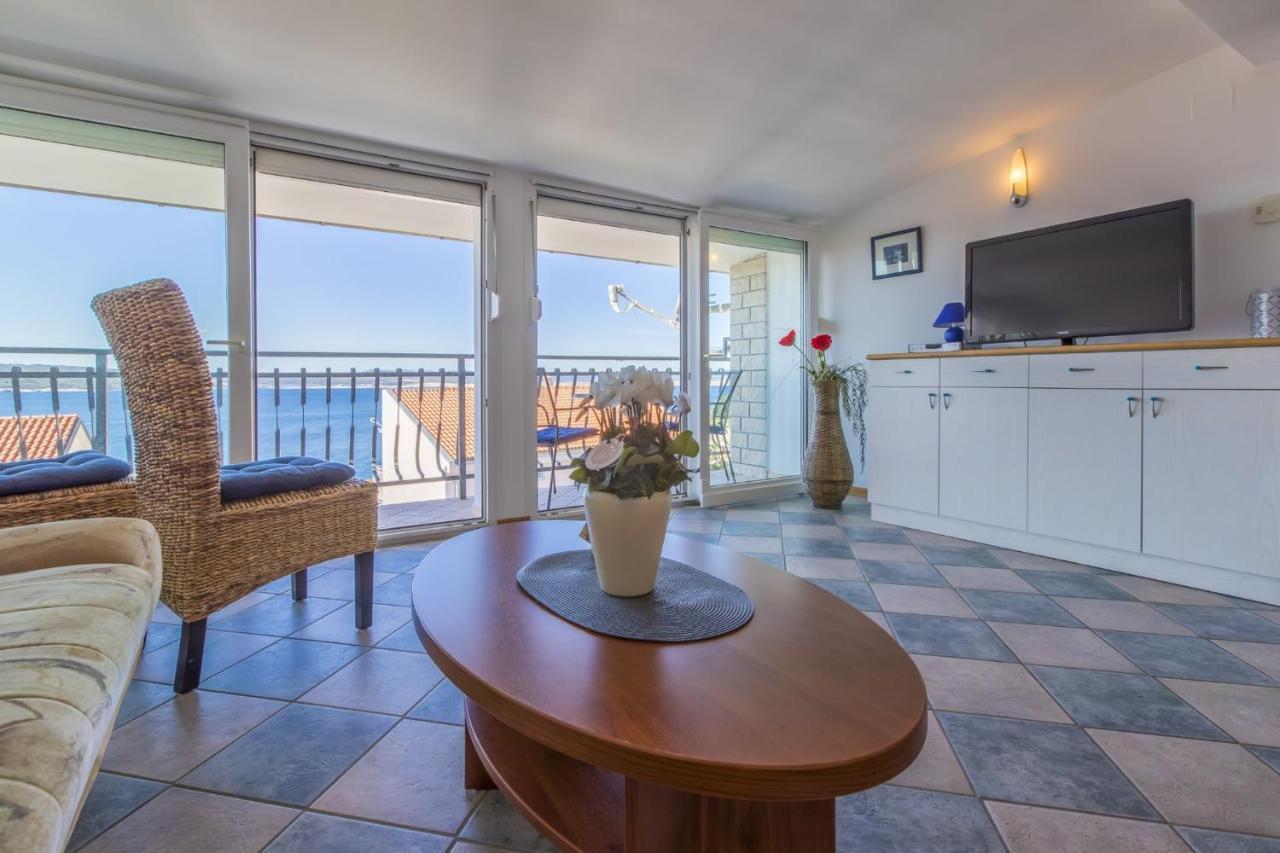 Blue Pearl Apartments Crikvenica Bagian luar foto