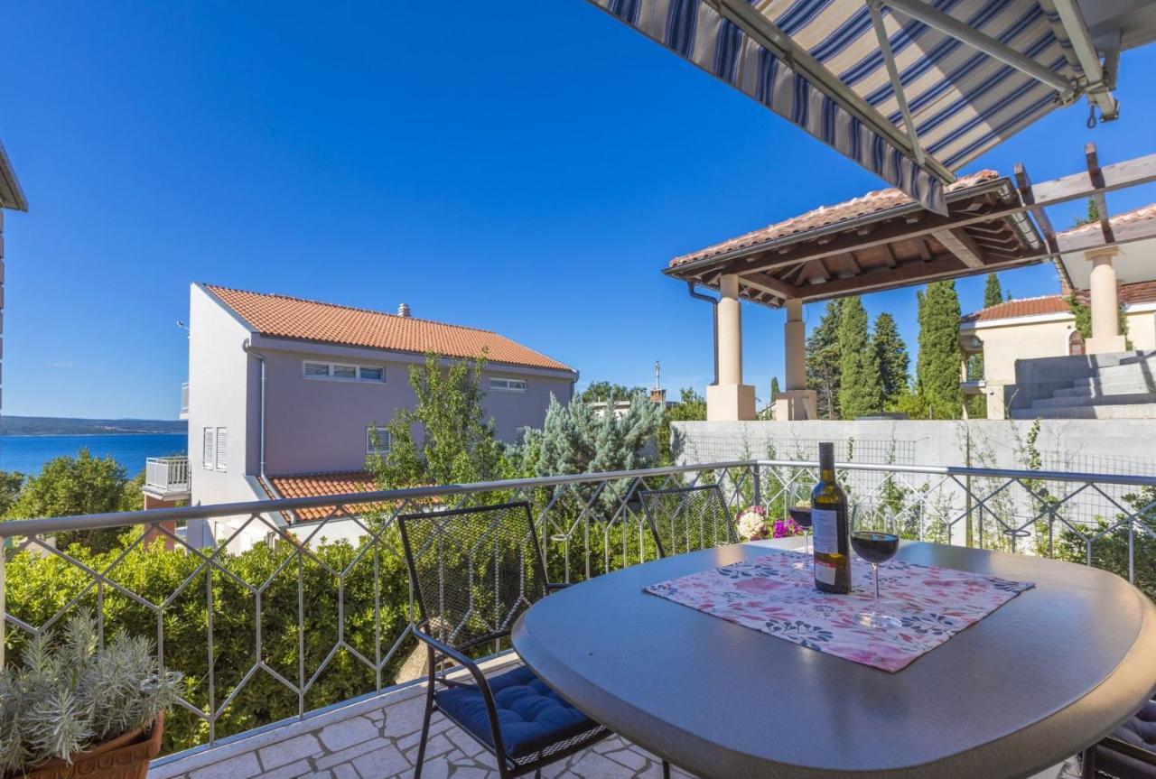Blue Pearl Apartments Crikvenica Bagian luar foto