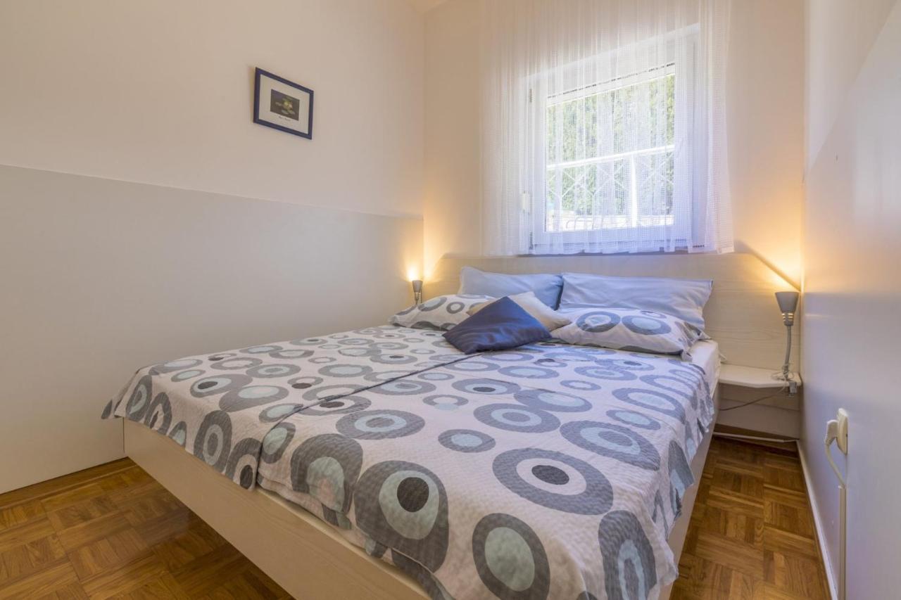 Blue Pearl Apartments Crikvenica Bagian luar foto