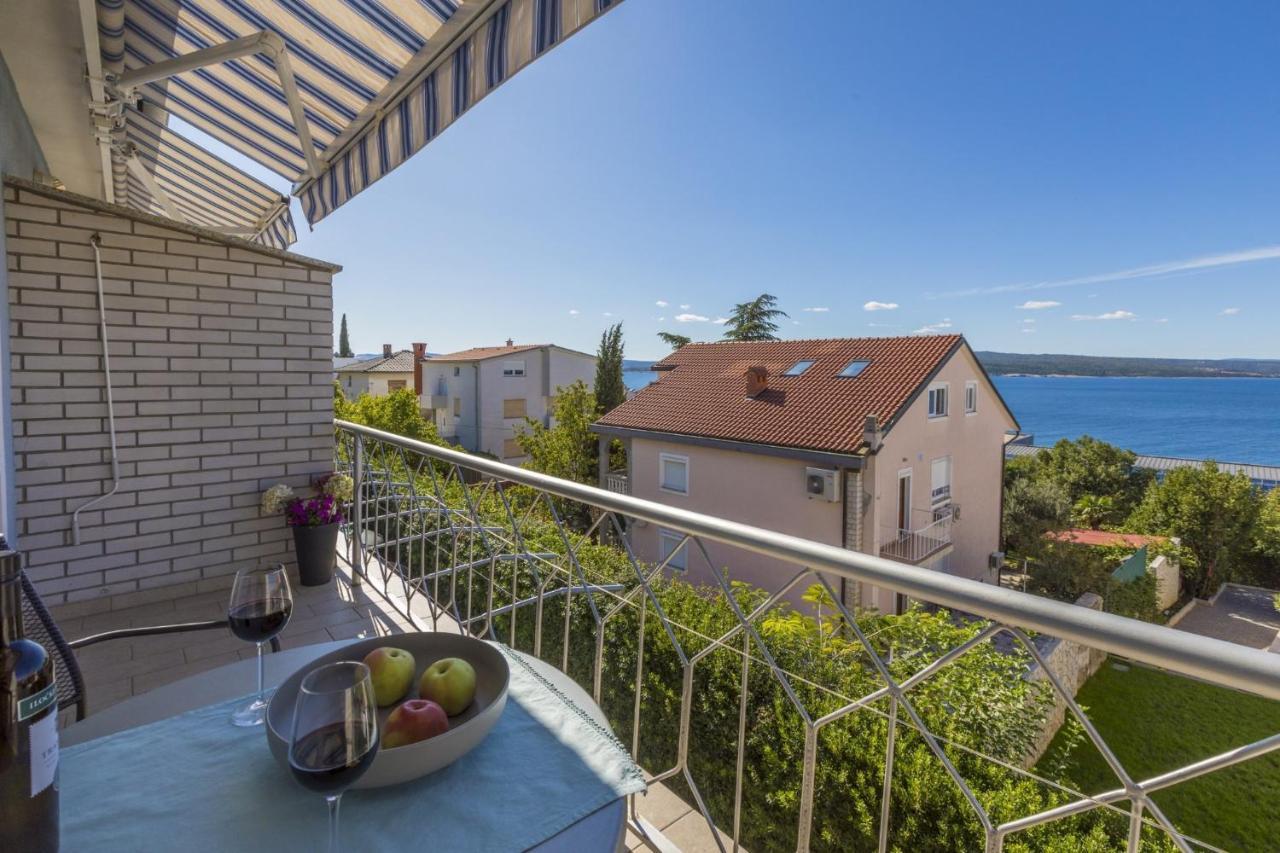 Blue Pearl Apartments Crikvenica Bagian luar foto