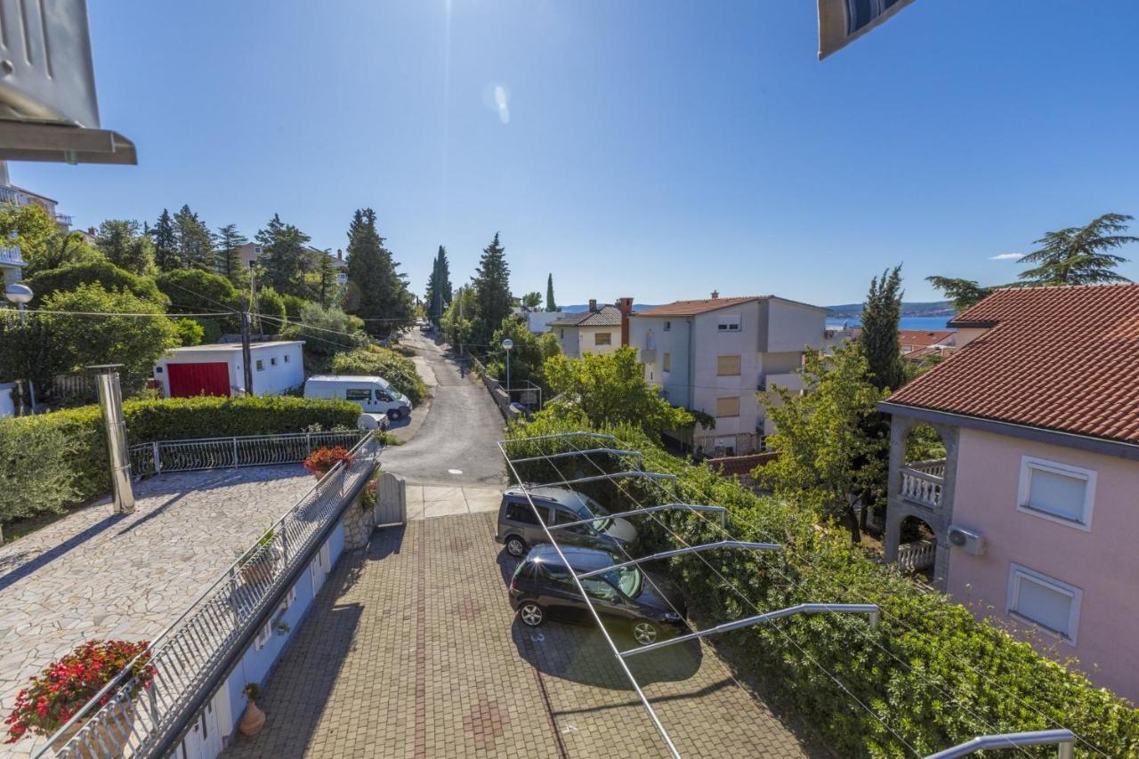 Blue Pearl Apartments Crikvenica Bagian luar foto