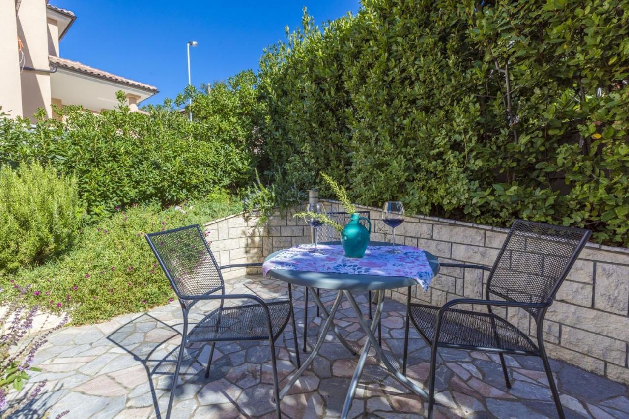 Blue Pearl Apartments Crikvenica Bagian luar foto
